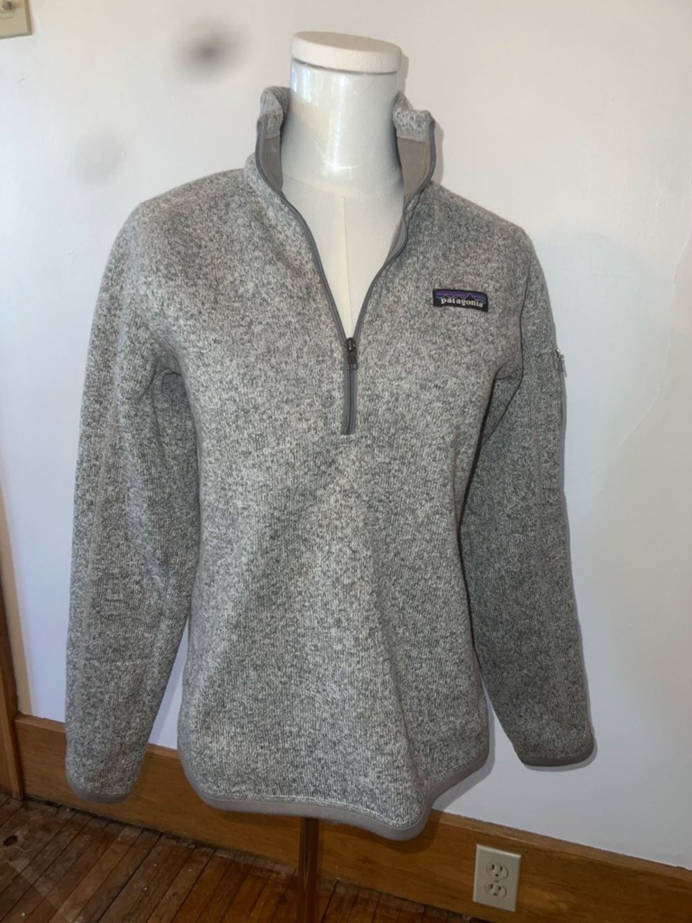 Patagonia Men's Light Gray Half-Zip Fleece Pullover Size XS
